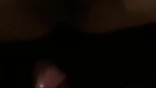 小清新正妹主播自慰棒插逼逼~往下一看白虎逼逼更吸引人~