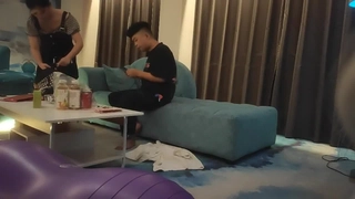 B站大全不收费网恋奔现见面第一天晚上被我猛猛输出
