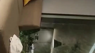 圆脸脸新人长相甜美清纯双马尾萌妹，跳蛋塞入再用大黑牛震动高潮出白浆
