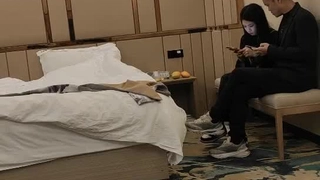 云破天久久一区二区免费播放极品嫩穴蕾丝面罩学生妹，被无套内射