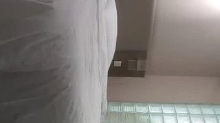 小哥晚上喝了龙虎凤大补汤约炮美容院少妇老板娘旅馆开房干到气喘吁吁