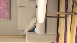 清澜传偷情人妻一半来电话边干边聊