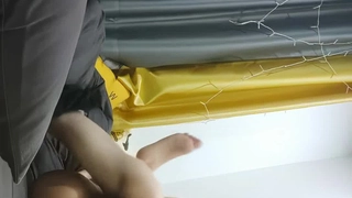 2022-5-20【老王1探花】真实搞足疗女，大波浪风骚御姐，拨开内裤用屌磨蹭，搞的湿湿无套插入