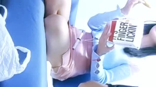 大学生大奶子和紧身阴道在户外色情视频中狂野